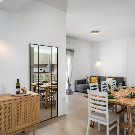 בית נופש Polytimi Summerhouse