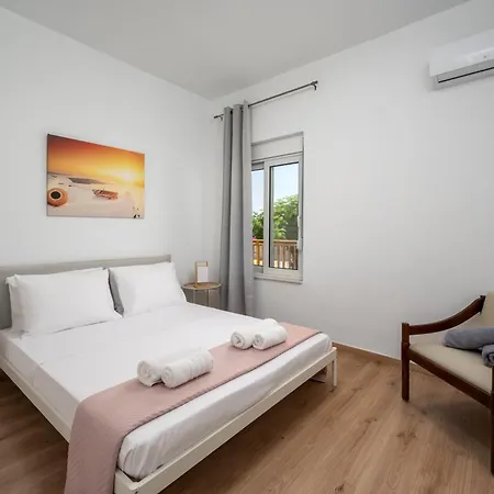 Polytimi Summerhouse בית נופש יאליסוס