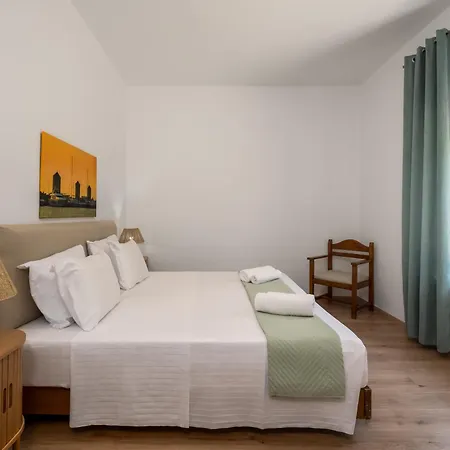 Polytimi Summerhouse בית נופש יאליסוס