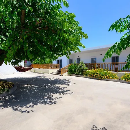 Polytimi Summerhouse * יאליסוס